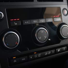 Foto inzerátu Land Rover Discovery Sport TD4