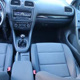 Foto inzerátu Volkswagen Golf 1.2 TSI