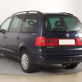 Foto inzerátu Volkswagen Sharan 2.0
