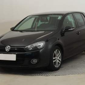 Foto inzerátu Volkswagen Golf 1.2 TSI