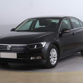 Foto inzerátu Volkswagen Passat 1.8 TSI