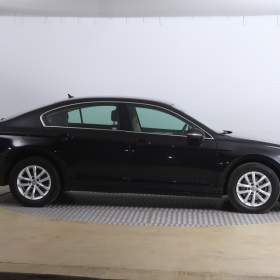 Foto inzerátu Volkswagen Passat 1.8 TSI
