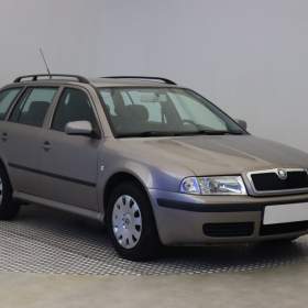 Škoda Octavia 1.6 / 19620019