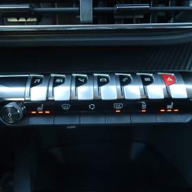 Foto inzerátu Peugeot 5008 1.5 BlueHDi