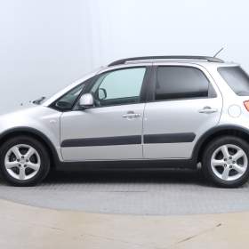 Foto inzerátu Suzuki SX4 1.6 VVT