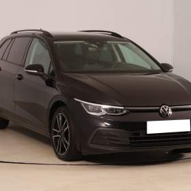 Foto inzerátu Volkswagen Golf 1.5 eTSI