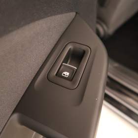 Foto inzerátu Volkswagen Golf 1.5 eTSI