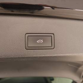 Foto inzerátu Volkswagen Golf 1.5 eTSI