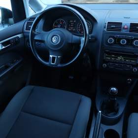 Foto inzerátu Volkswagen Touran 1.6 TDI