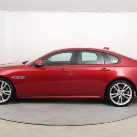 Foto inzerátu Jaguar XF 20d AWD
