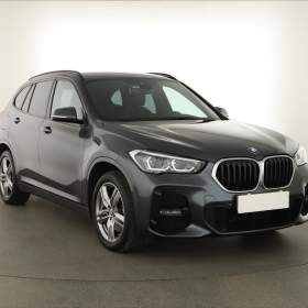 BMW X1 xDrive20i / 19624317