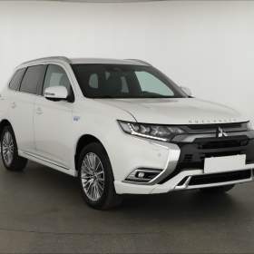 Mitsubishi Outlander 2.4 PHEV / 19624323