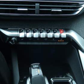 Foto inzerátu Peugeot 3008 1.5 BlueHDi