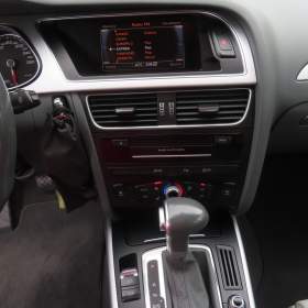 Foto inzerátu Audi A4 2.0 TDI