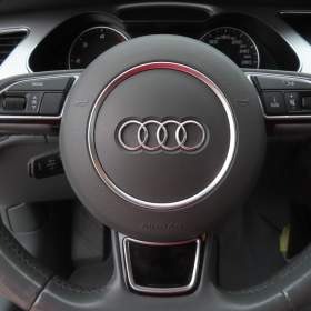 Foto inzerátu Audi A4 2.0 TDI