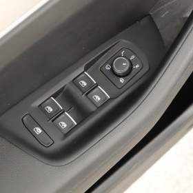 Foto inzerátu Volkswagen Passat 2.0 TDI