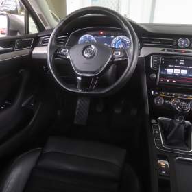 Foto inzerátu Volkswagen Passat 2.0 TDI
