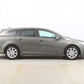 Foto inzerátu Toyota Avensis 2.0 D-4D