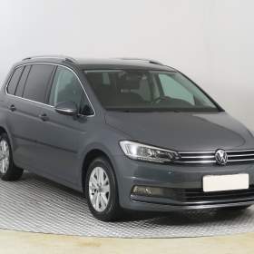 Fotka k inzerátu Volkswagen Touran 1.5 TSI / 19495733