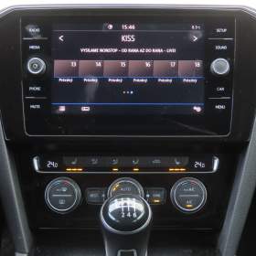 Foto inzerátu Volkswagen Passat 1.5 TSI