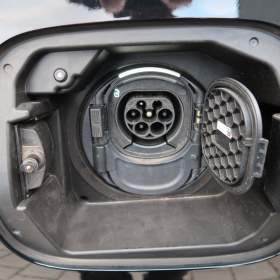 Foto inzerátu Mercedes-Benz CLA 250 e