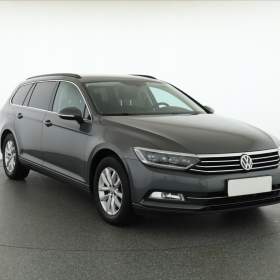Foto inzerátu Volkswagen Passat 2.0 TDI