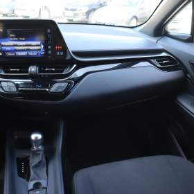 Foto inzerátu Toyota C-HR 1.8 Hybrid