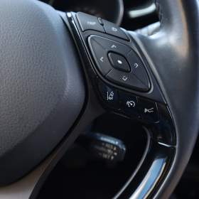 Foto inzerátu Toyota C-HR 1.8 Hybrid