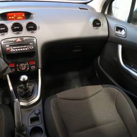 Foto inzerátu Peugeot 308 1.6 e-HDi