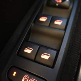 Foto inzerátu Peugeot 308 1.6 e-HDi