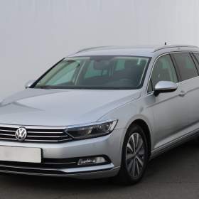 Foto inzerátu Volkswagen Passat 2.0 TDI