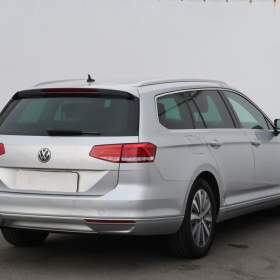 Foto inzerátu Volkswagen Passat 2.0 TDI