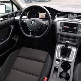 Foto inzerátu Volkswagen Passat 2.0 TDI