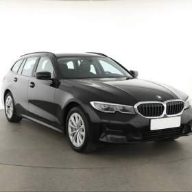 Fotka k inzerátu BMW Řada 3 330 e xDrive / 19513389