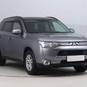 Mitsubishi Outlander 2.2 DI- D / 19627543