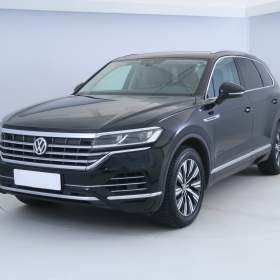 Foto inzerátu Volkswagen Touareg 3.0 TDI