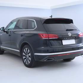 Foto inzerátu Volkswagen Touareg 3.0 TDI
