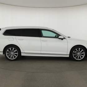 Foto inzerátu Volkswagen Passat 2.0 TDI