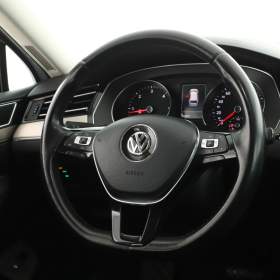 Foto inzerátu Volkswagen Passat 2.0 TDI