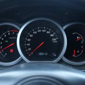 Foto inzerátu Suzuki Grand Vitara 2.0