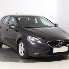 Fotka k inzerátu Volvo V40 2.0 D4 / 19654865