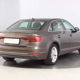 Foto inzerátu Audi A4 2.0 TDI