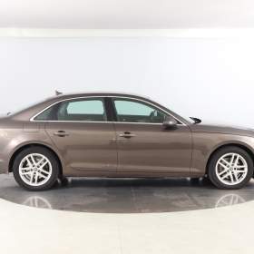 Foto inzerátu Audi A4 2.0 TDI