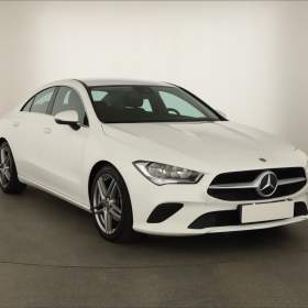 Mercedes- Benz CLA 180 / 19627995