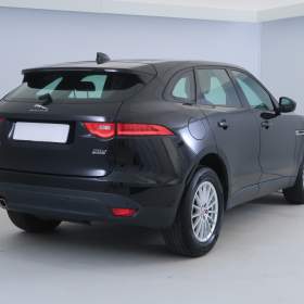 Foto inzerátu Jaguar F-Pace 20d AWD