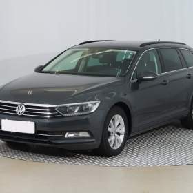 Foto inzerátu Volkswagen Passat 2.0 TDI