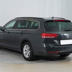 Foto inzerátu Volkswagen Passat 2.0 TDI
