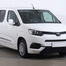 Fotka k inzerátu Toyota ProAce City Verso 1.2 T / 19551756