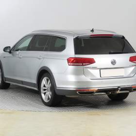 Foto inzerátu Volkswagen Passat 2.0 TDI