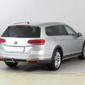 Foto inzerátu Volkswagen Passat 2.0 TDI